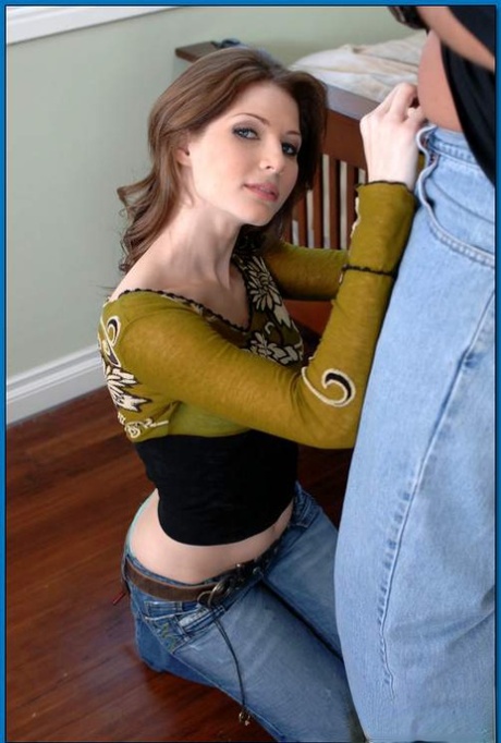 Brunette MILF Jenni Lee tastes fresh cum after humping a rock-hard dick